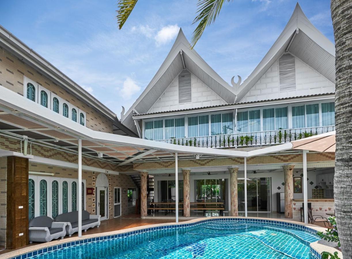 Siam Gala Villa Pattaya Exterior photo