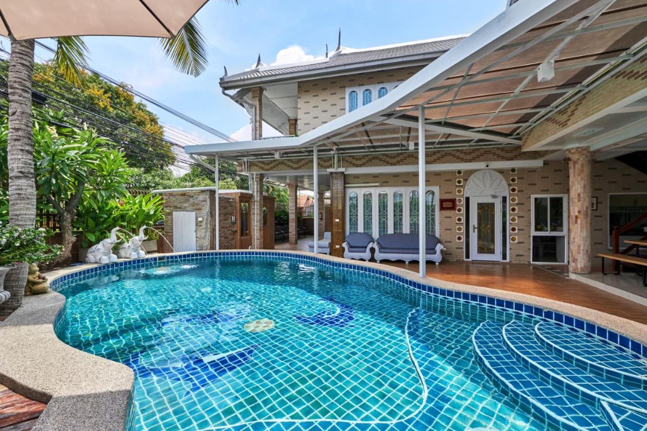 Siam Gala Villa Pattaya Exterior photo